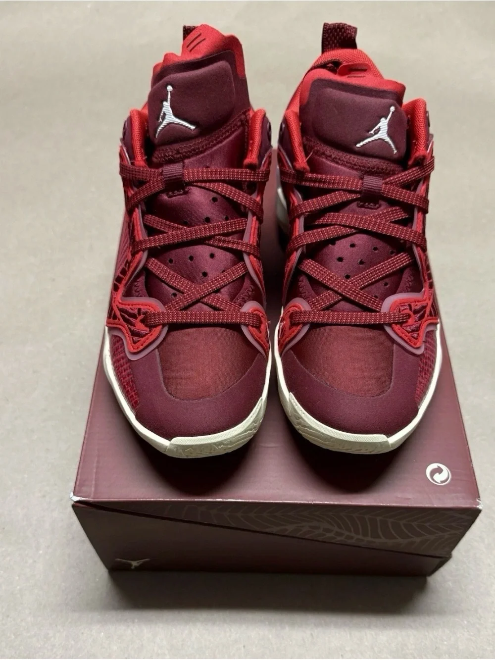 Nike Air Jordan 37 Low Lift Up Women’s size 5.5 Basketball Shoes NEW!